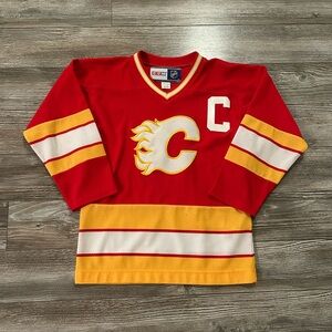 Calgary Flames Jerome Iginla CCM Hockey Jersey Size Youth Medium